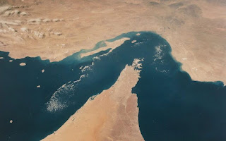 تغيير اسم مضيق هرمز إلى مضيق ترامب